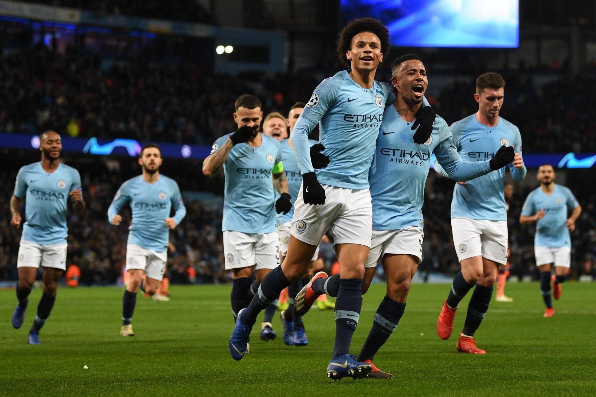 使得他在曼 使得他在曼